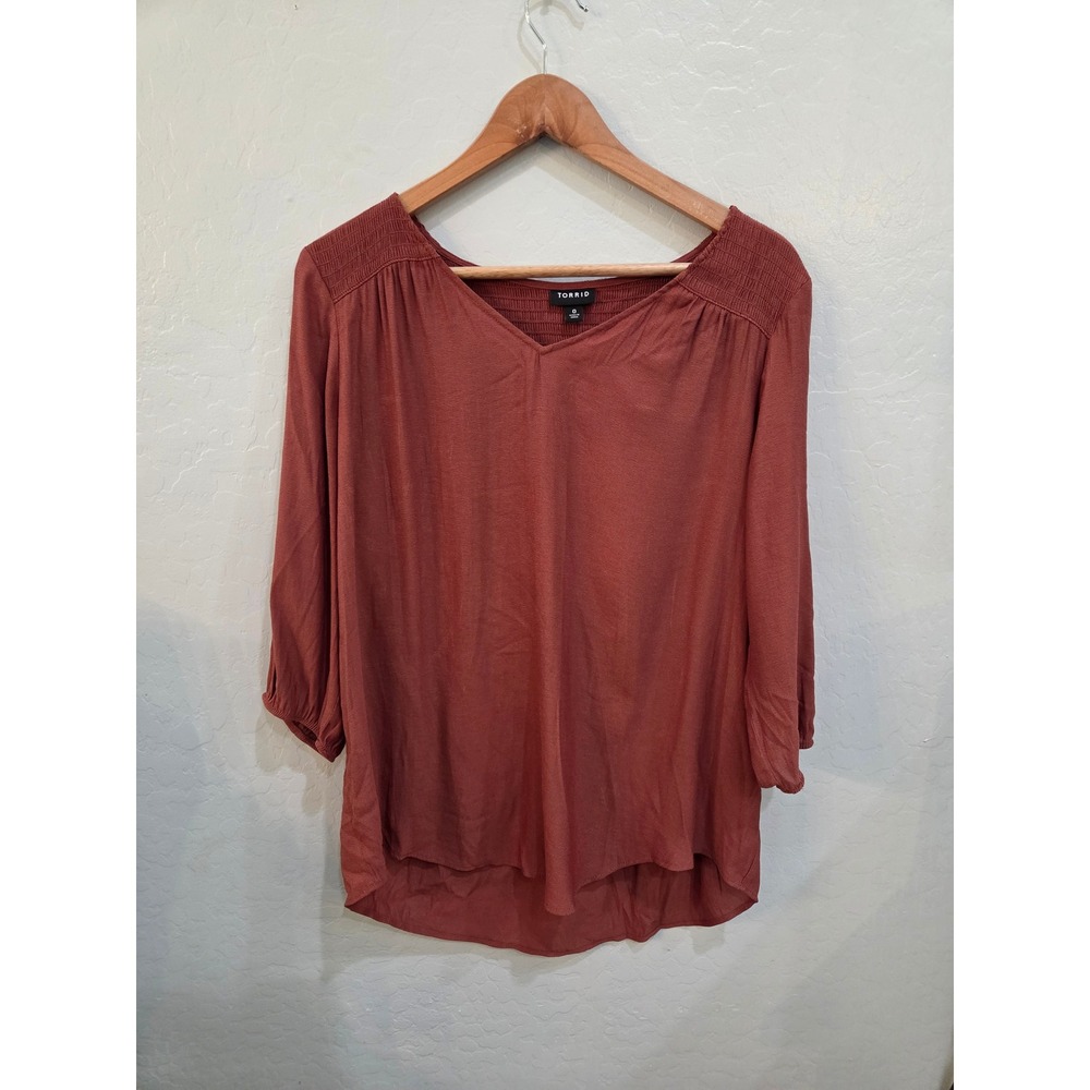 Torrid Rust Orange Smocked V-Neck 3/4 Sleeve Blouse Top Size 0 12020780 Womans